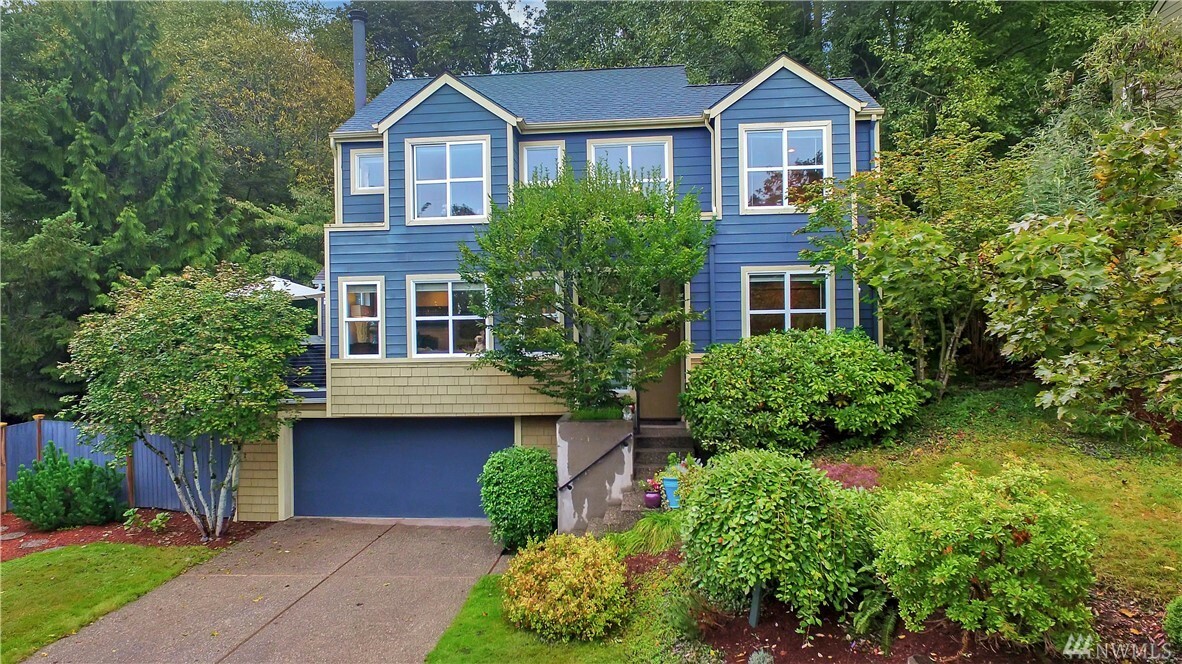 10526 111th Ave NE  Kirkland WA 98033 photo