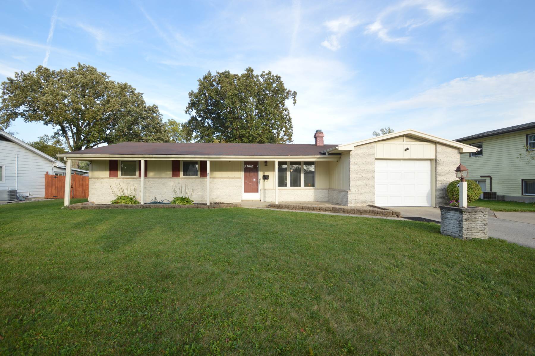 Property Photo: 7609 Pinedale Drive IN 46819