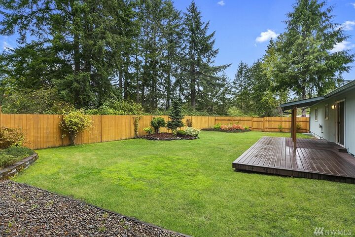 Property Photo:  917  Eaglewood Way  WA 98584 