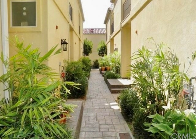 Property Photo:  1270 Engracia Avenue  CA 90501 