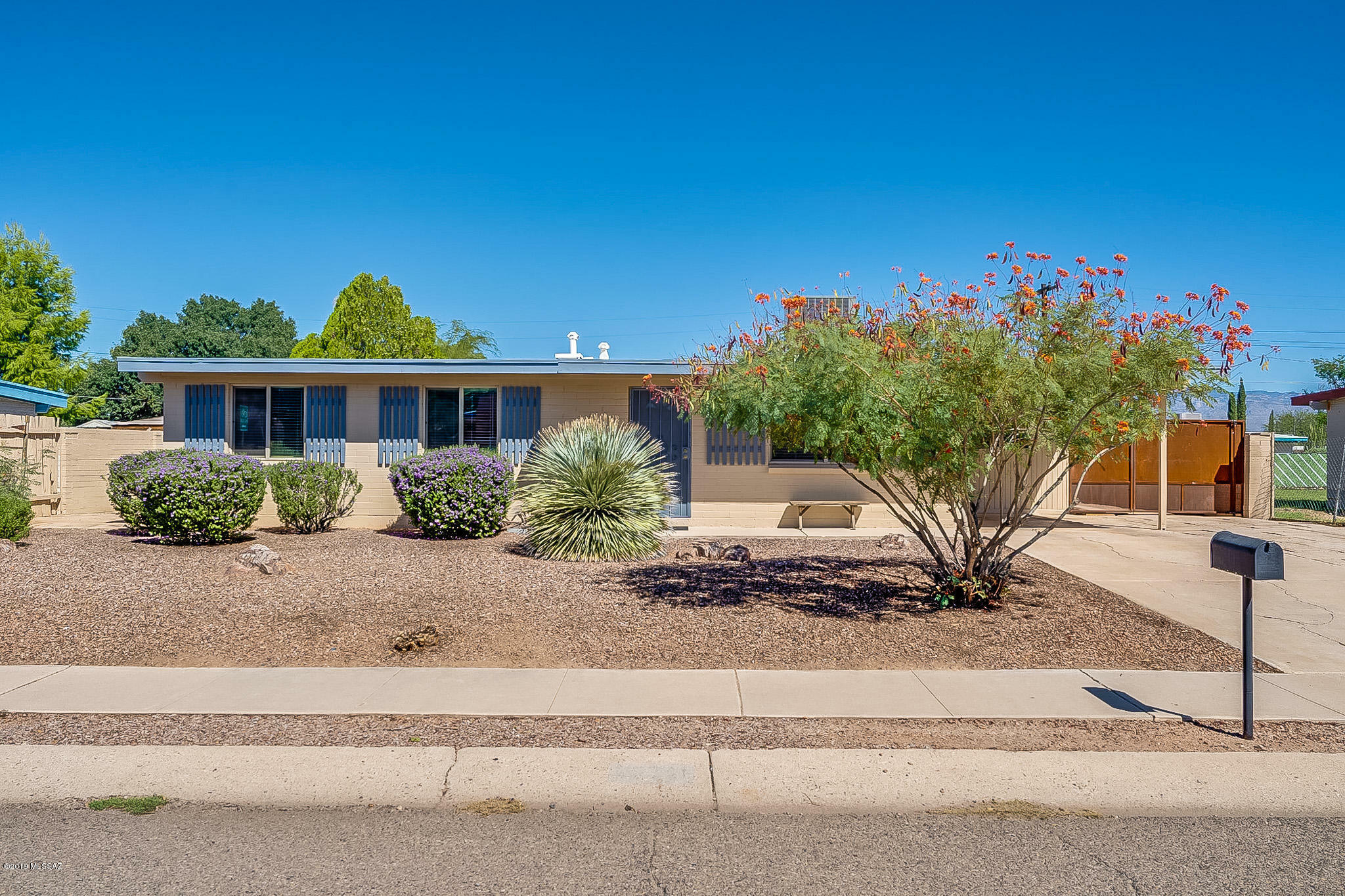 Property Photo:  6731 E Stella Road  AZ 85730 