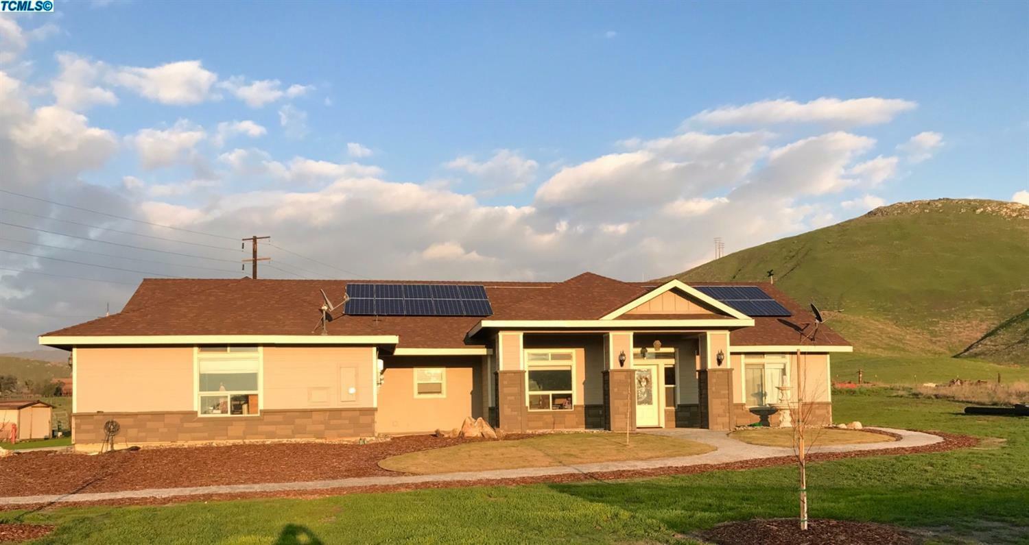 Property Photo: 29600 Avenue 175 CA 93257