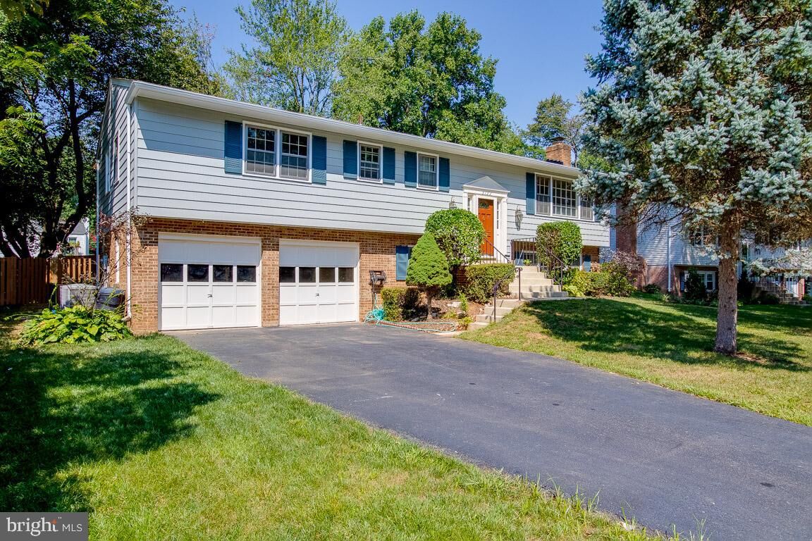 Property Photo:  3132 Flintlock Road  VA 22030 