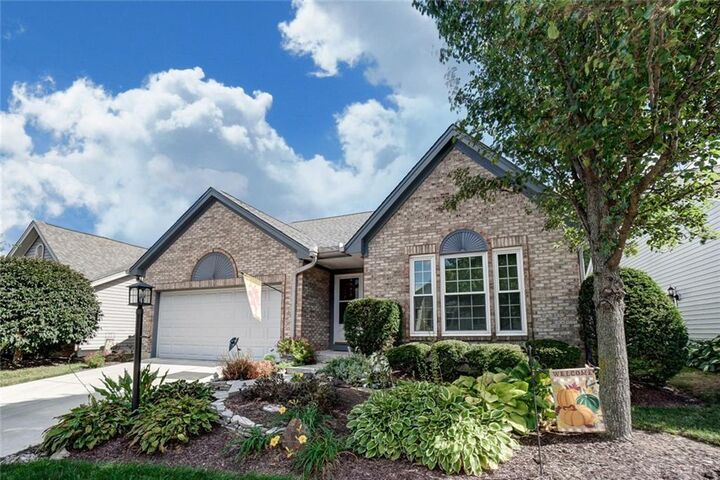 6881 Wembley Circle  Dayton OH 45459 photo