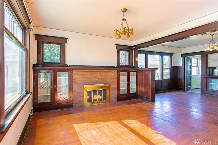 Property Photo: 515 S 49th Street WA 98408