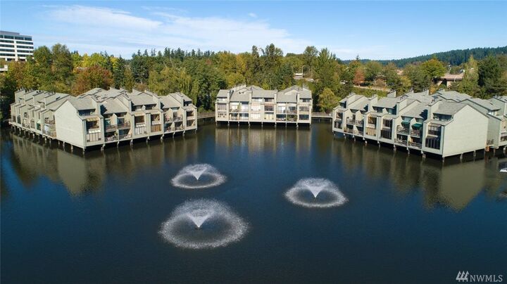 7  Lake Bellevue Drive 206  Bellevue WA 98005 photo