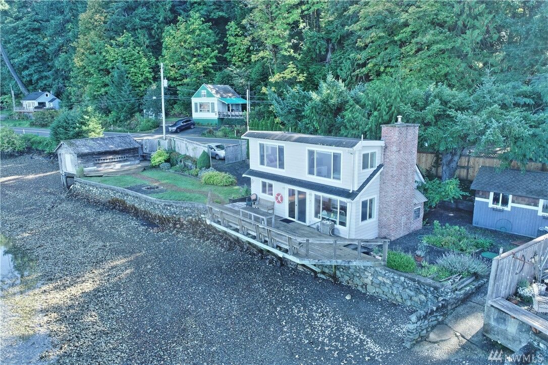 Property Photo:  11831 E State Route 106  WA 98592 