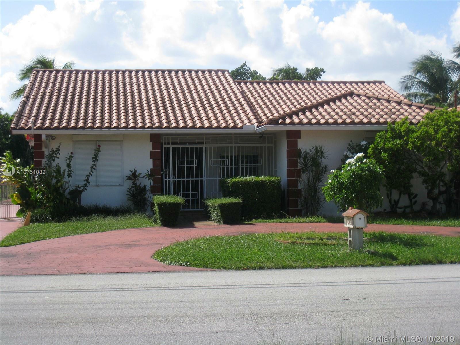 Property Photo:  2820 SW 114th Ave  FL 33165 