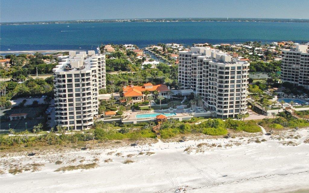 Property Photo: 1281 Gulf Of Mexico Drive 101 FL 34228