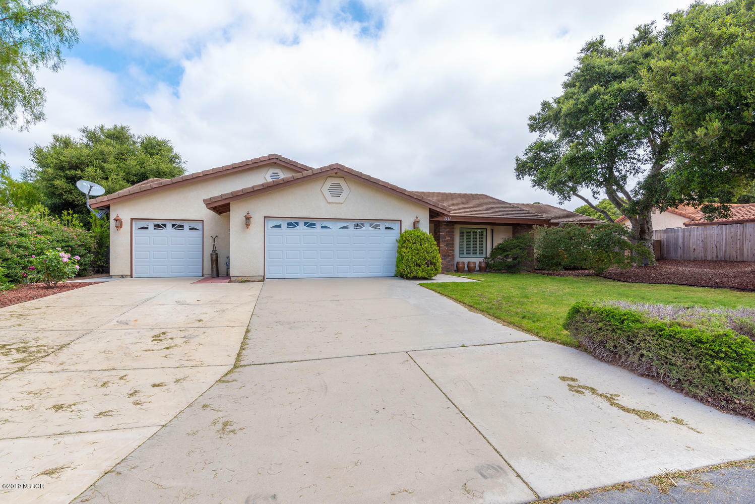 Property Photo:  1111 Craig Drive  CA 93436 