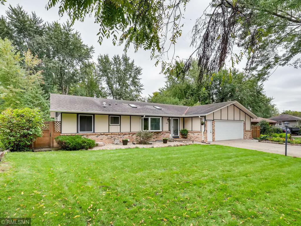 Property Photo:  309 Walnut Lane  MN 55124 