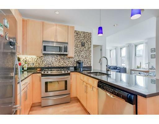 Property Photo: 70 Lincoln St L518 MA 02111