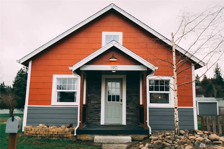 190  Antonie Avenue N  Eatonville WA 98328 photo