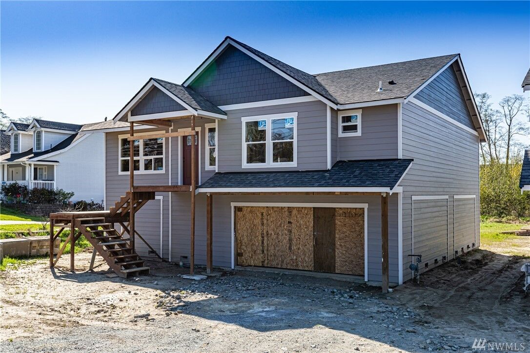 Property Photo:  1220 E Rio Vista Avenue  WA 98233 