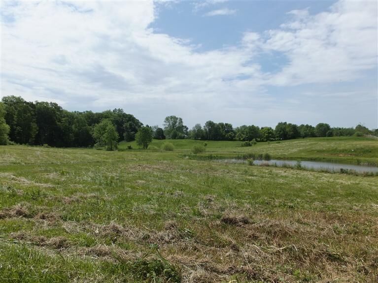 Property Photo:  17 Deer Run Drive  IN 47060 