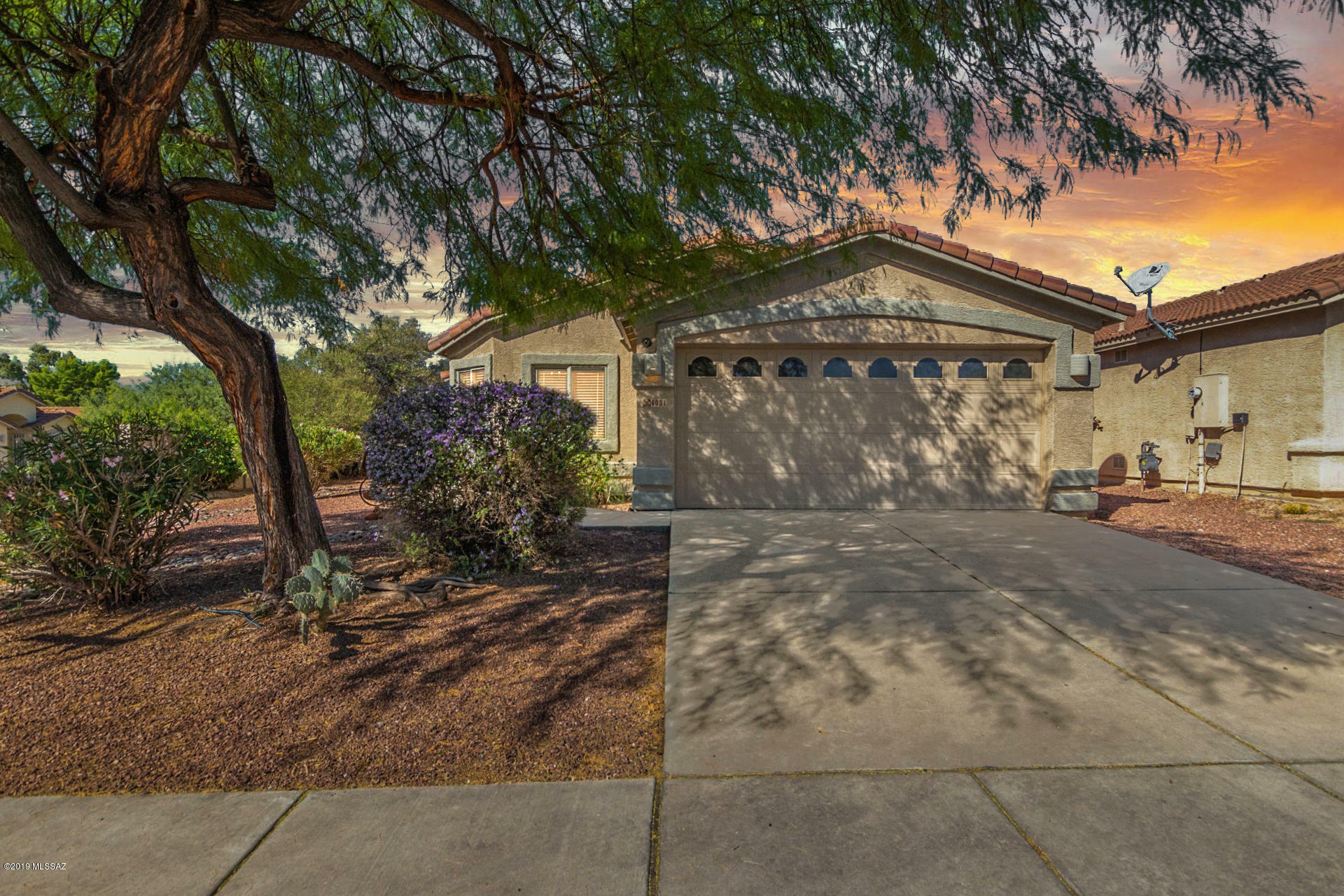 Property Photo:  6031 N Panorama Park Drive  AZ 85704 