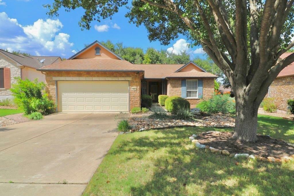 Property Photo:  102 Hollyberry Lane  TX 78633 