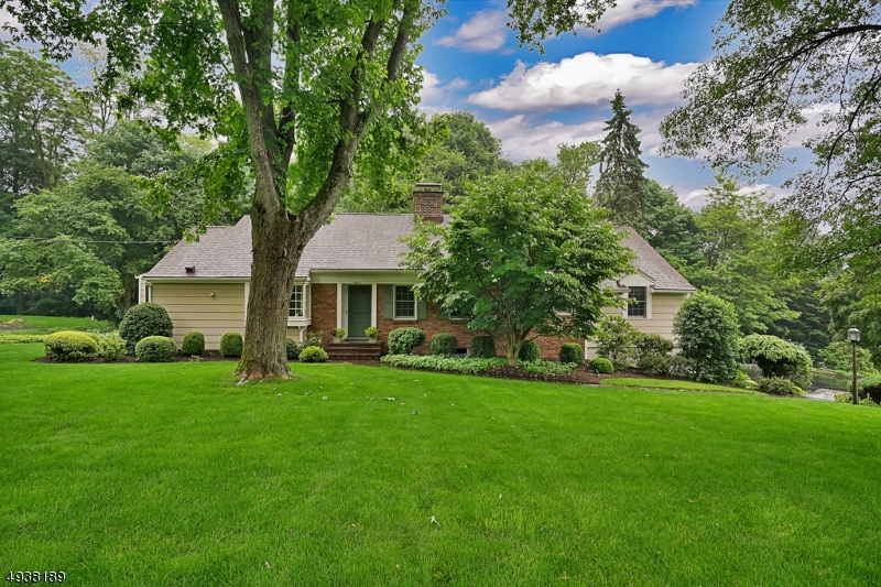 Property Photo: 11 Windwood Rd NJ 07924