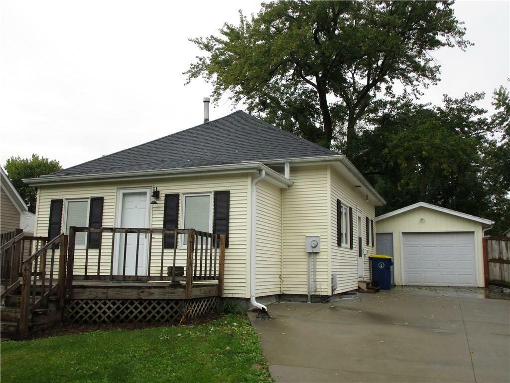 Property Photo:  407 Columbus Street  IA 50219 