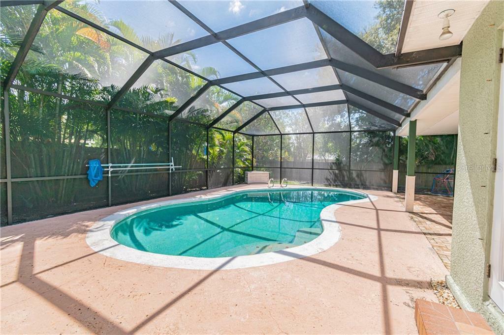 Property Photo:  2143 Burnice Drive  FL 33764 