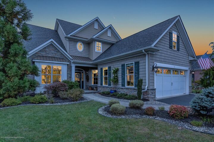 30 E Bosworth Boulevard  Farmingdale NJ 07727 photo