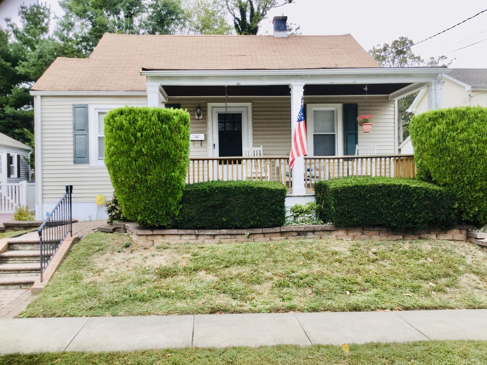 Property Photo:  1324 Laurel Avenue  NJ 07712 