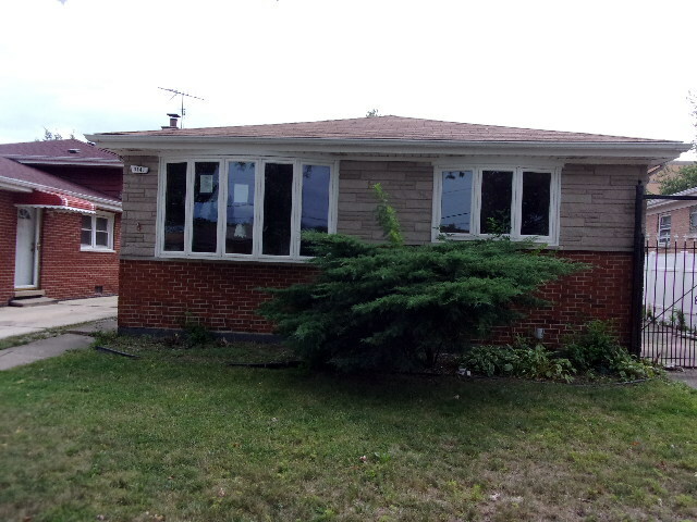 Property Photo:  3441 West 76th Place  IL 60652 