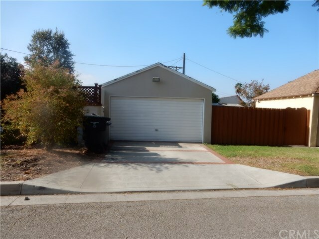Property Photo: 1435 Lee Drive CA 91201
