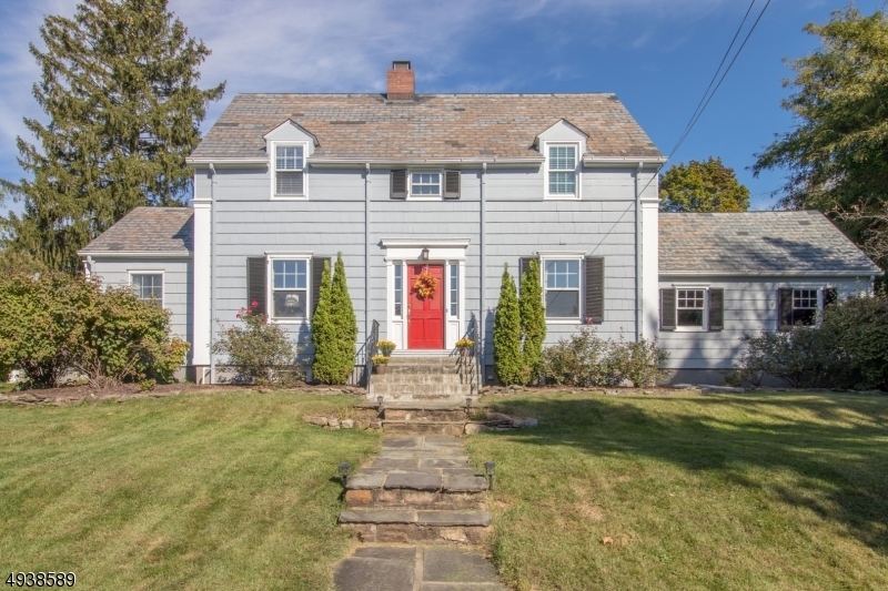 Property Photo:  15 Fairview Ave  NJ 08809 