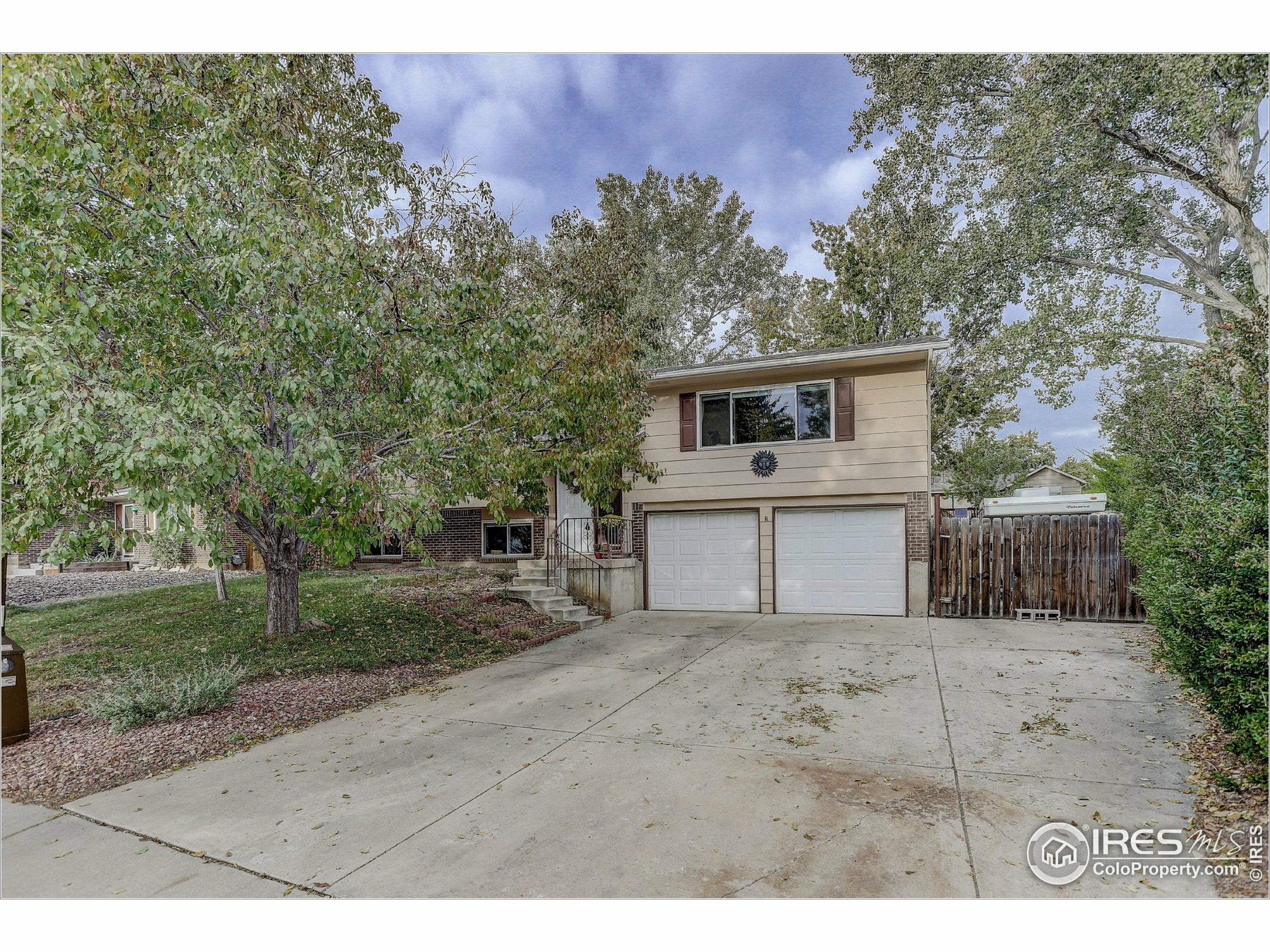 Property Photo:  1232 Brookfield Dr  CO 80501 