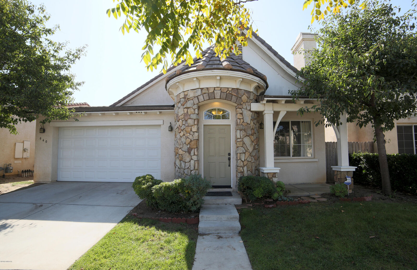 Property Photo:  940 Nartatez Court  CA 93458 