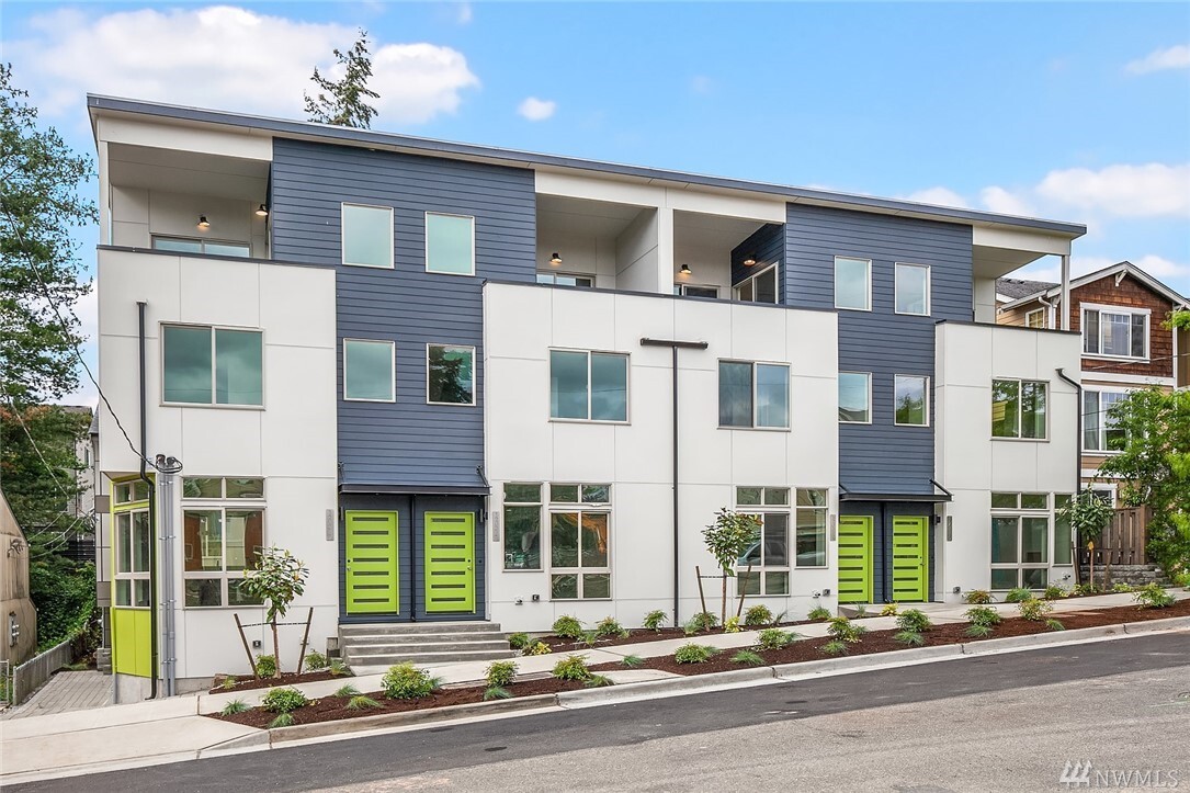 Property Photo: 12031 C 33rd Avenue NE WA 98125
