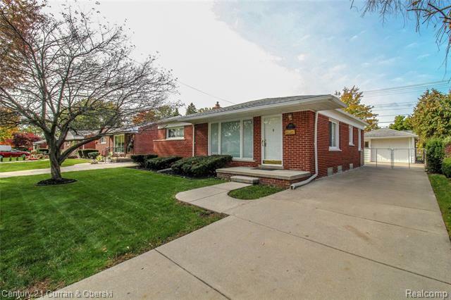 8291 Lochdale Street  Dearborn Heights MI 48127 photo