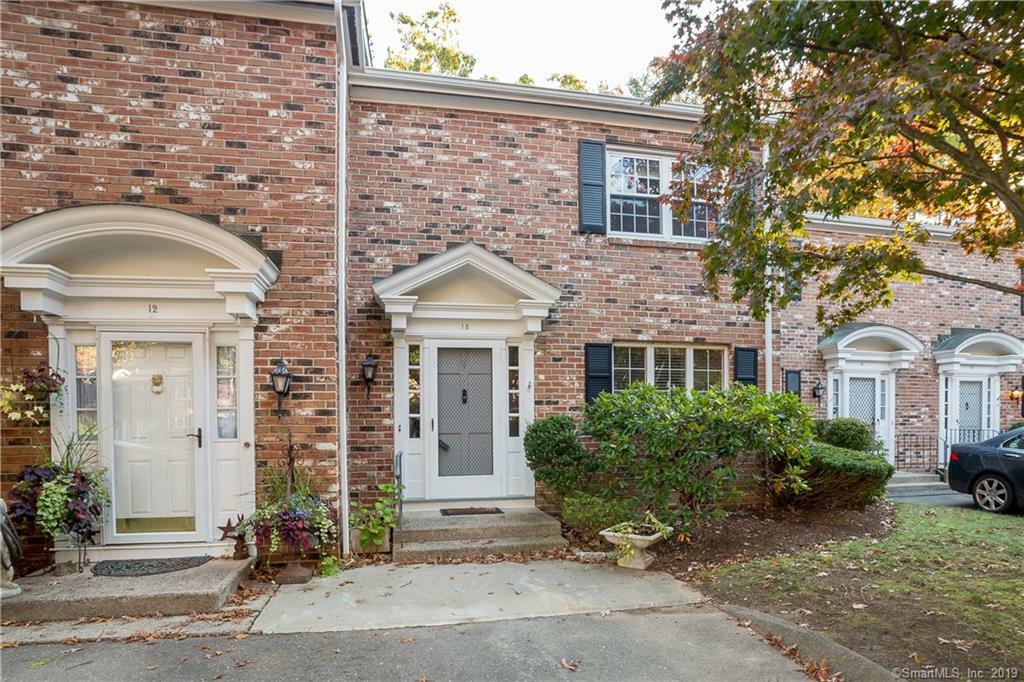 Property Photo:  13 Tunxis Village 13  CT 06032 