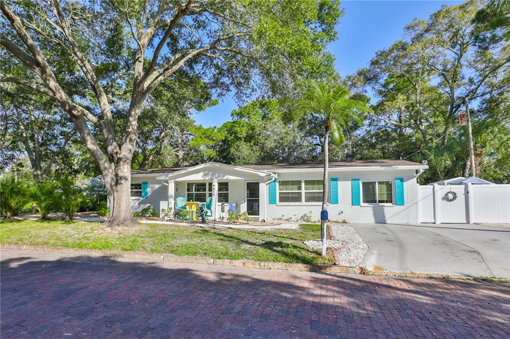 Property Photo:  4615 27th Avenue S  FL 33711 