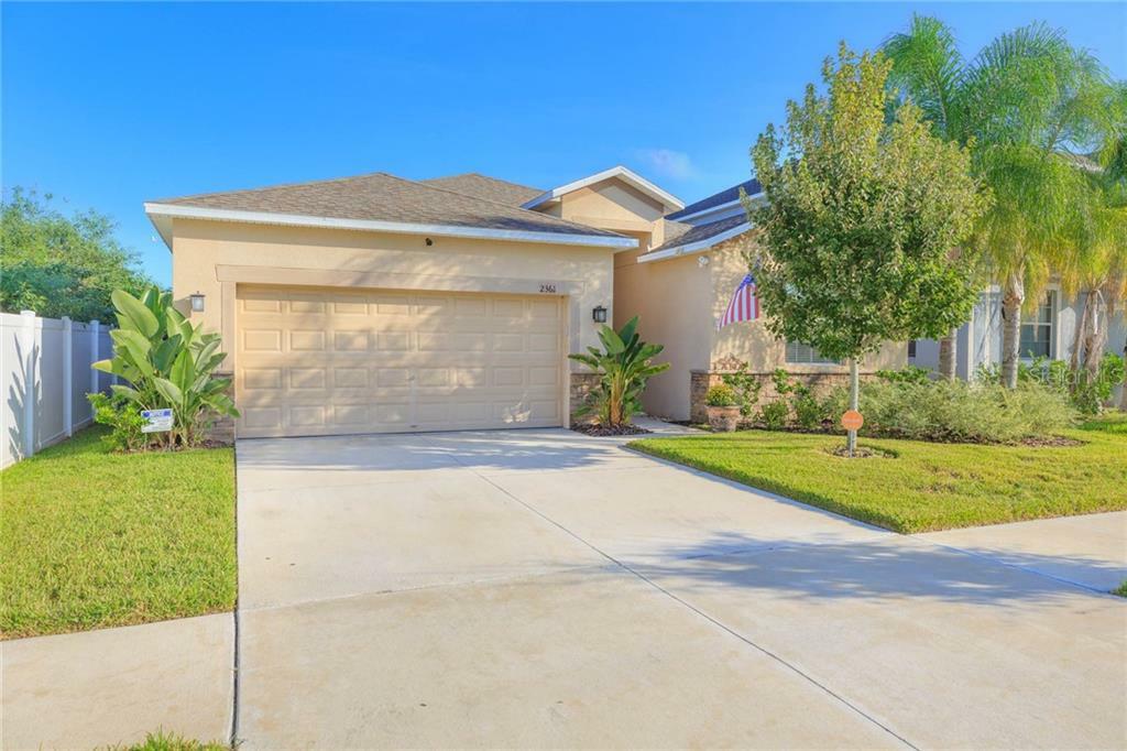 Property Photo:  2361 Dovesong Trace Drive  FL 33570 