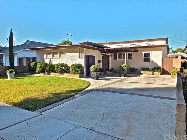 Property Photo:  3255 Fanwood Avenue  CA 90808 