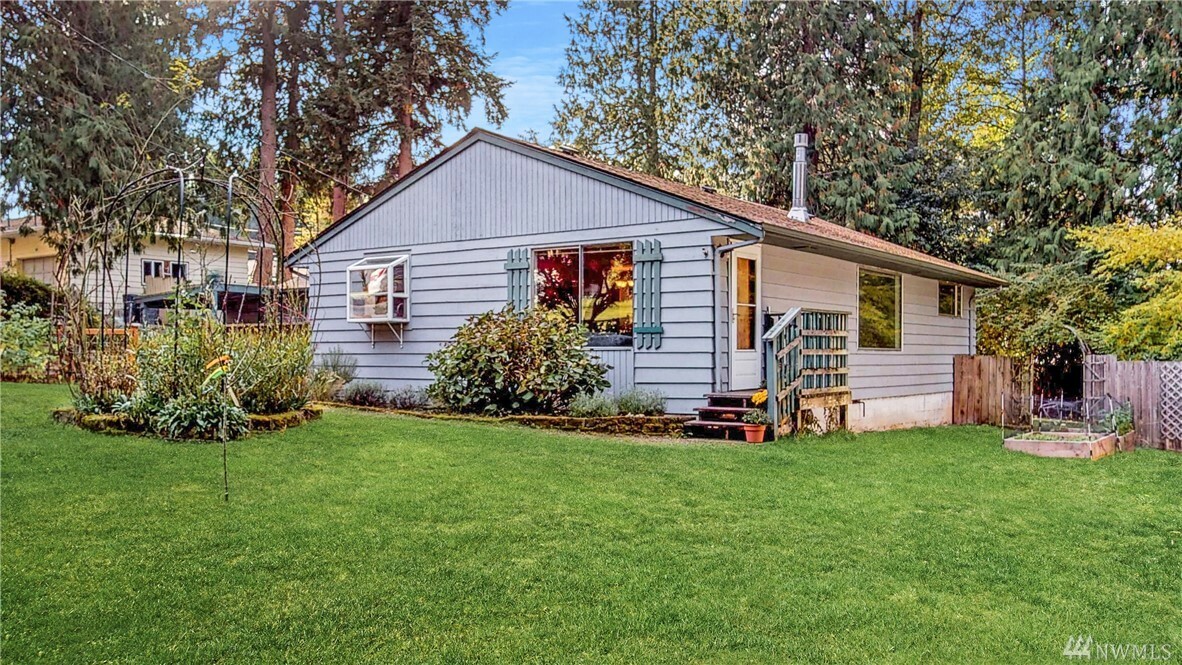 Property Photo:  1017 N 14th St  WA 98273 