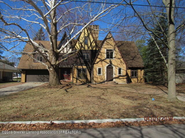 Property Photo:  504 S Mead Street  MI 48879 