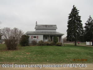 Property Photo: 424 E Santee Highway MI 48813