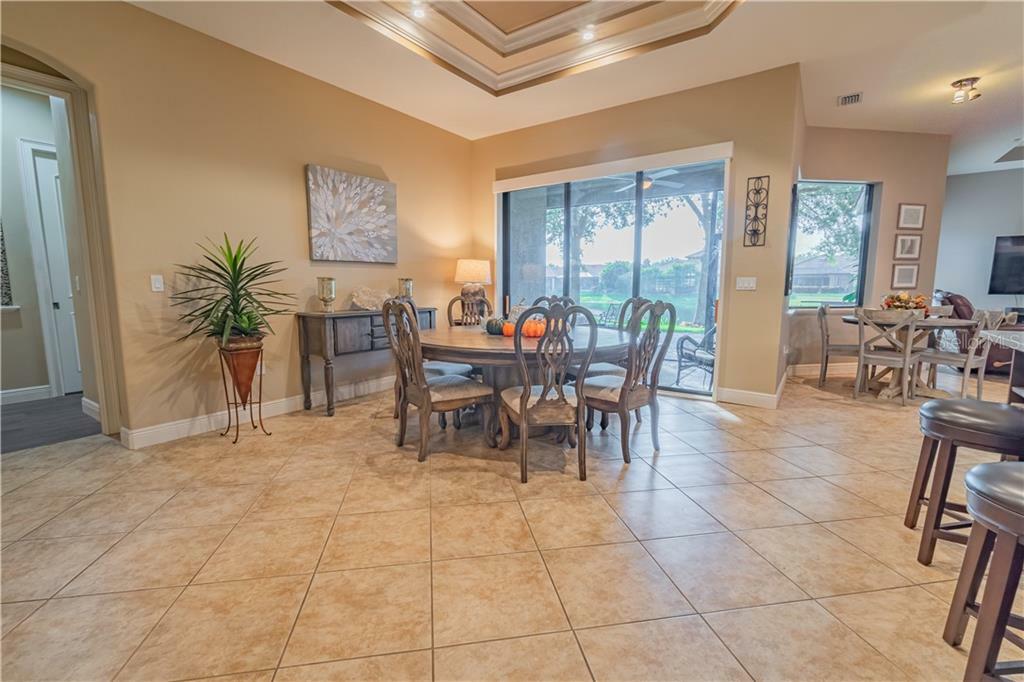 Property Photo: 7594 Trillium Boulevard FL 34241