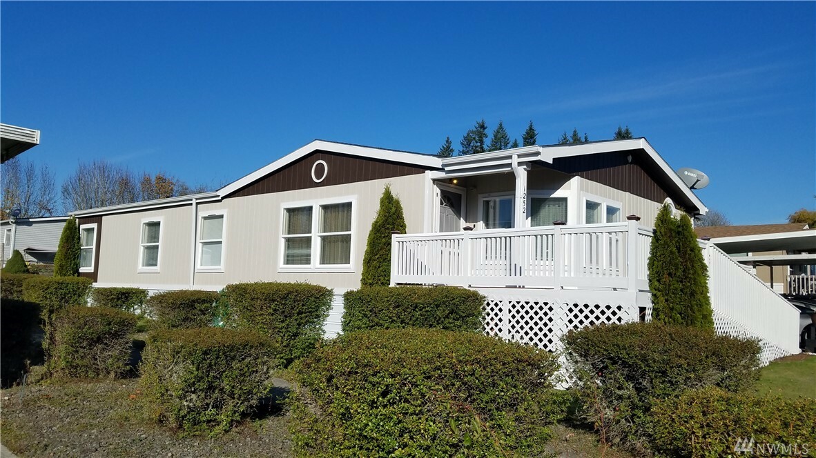 Property Photo:  1252 SE Carl Pickel Dr  WA 98366 