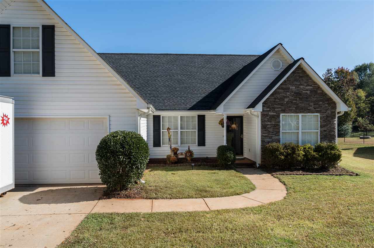 Property Photo:  1650 Martin Road  SC 29301 