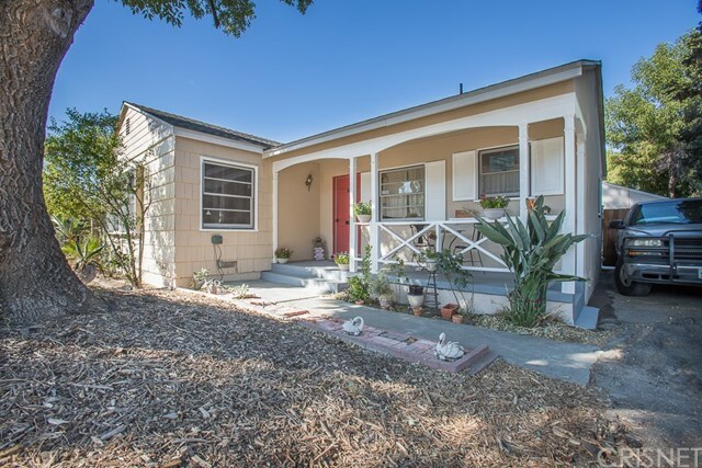 Property Photo:  18329 Bassett Street  CA 91335 