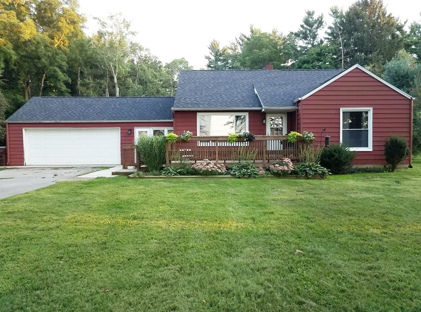 Property Photo:  616 E Michigan Street  IN 46552 