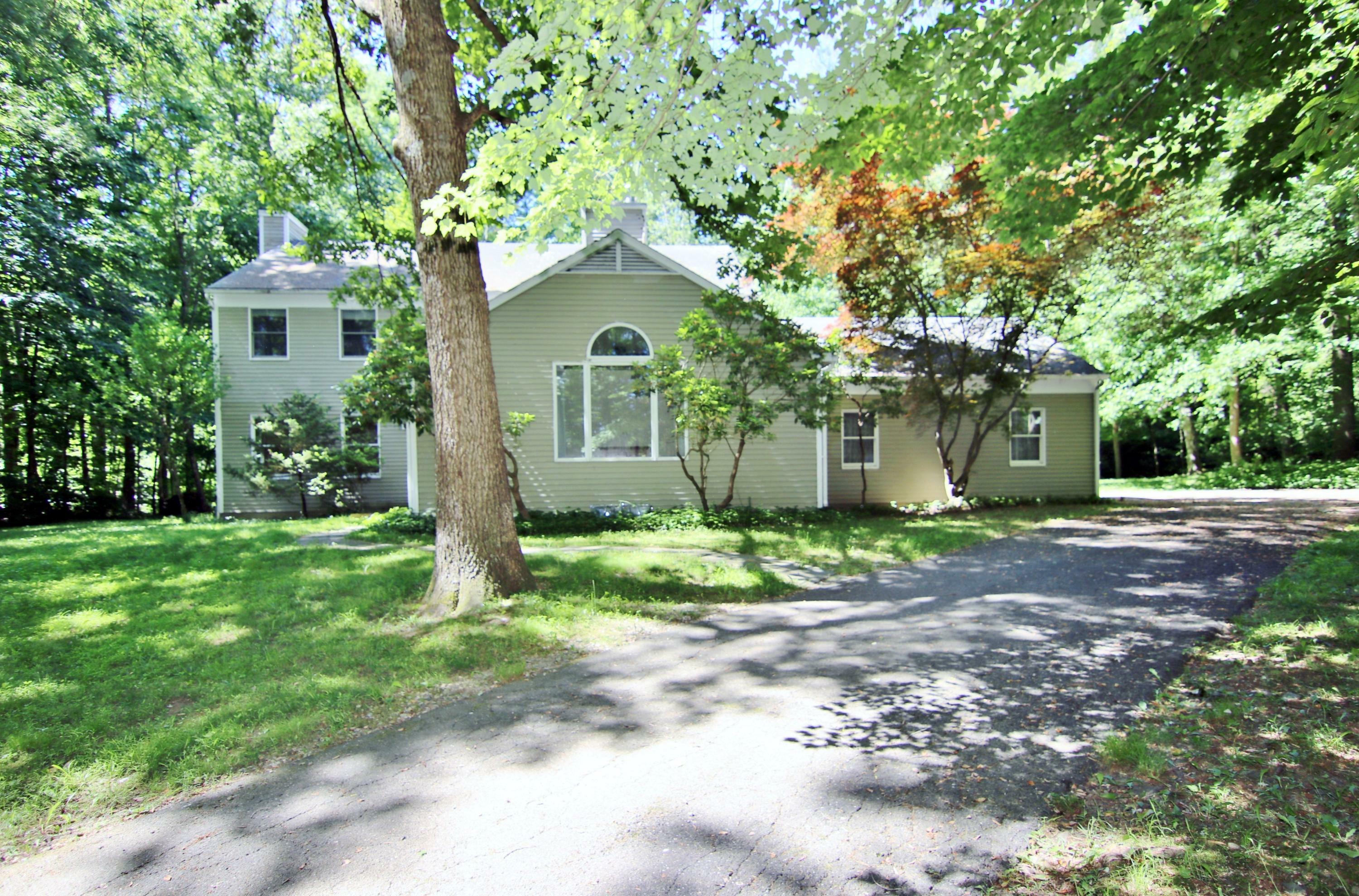 Property Photo:  838 Valley Road  CT 06840 