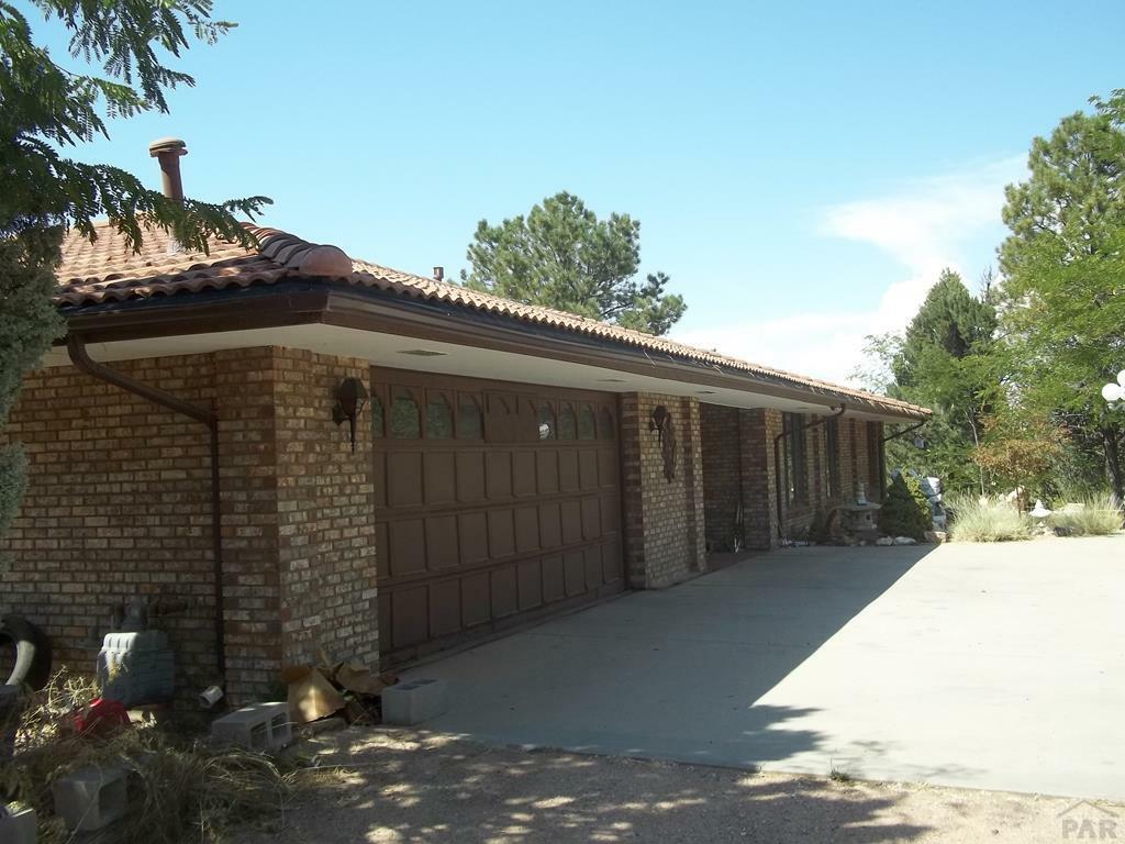 Property Photo:  103 Park Dr  CO 81005 