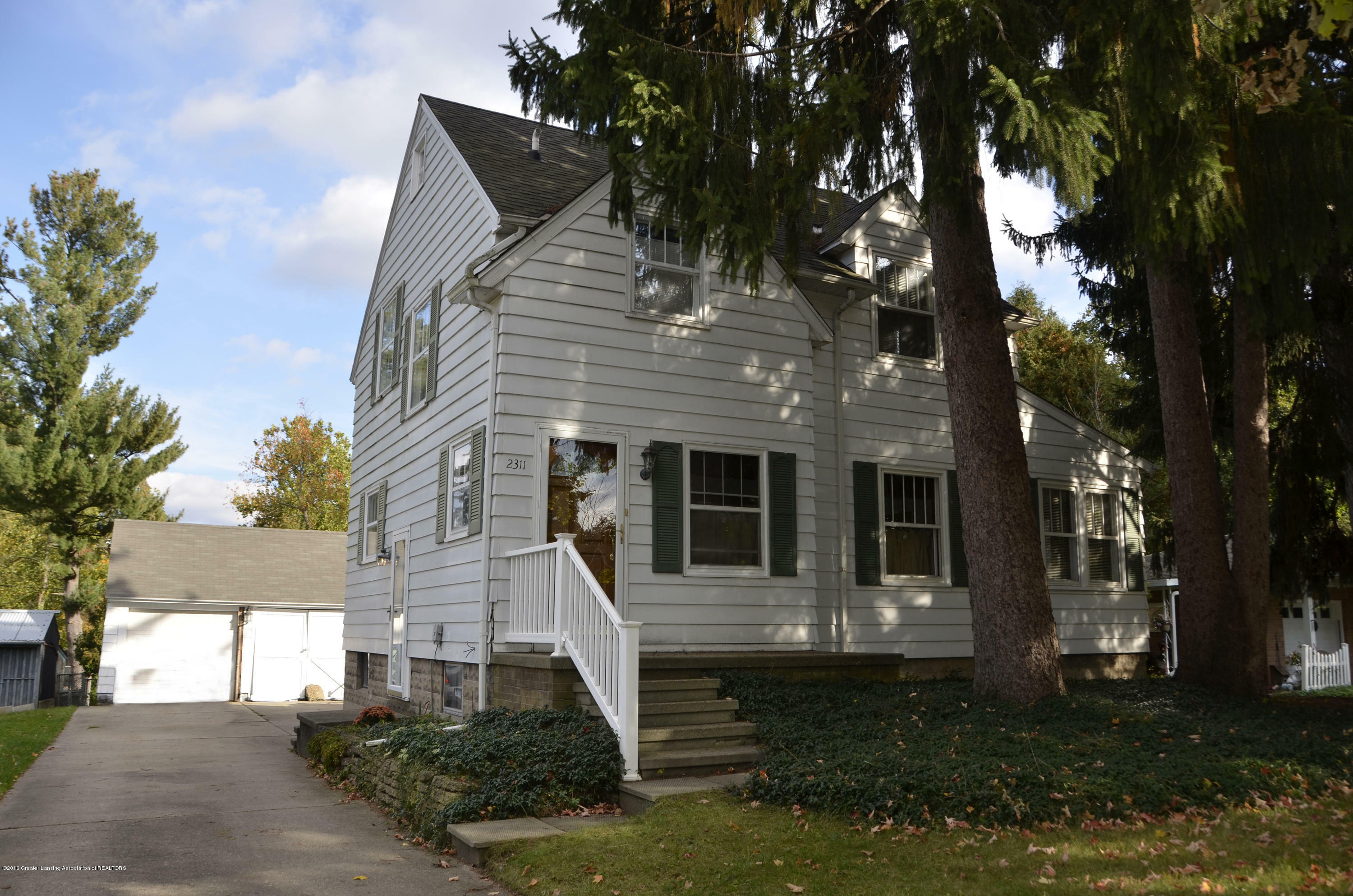 Property Photo: 2311 E Libbie MI 48917