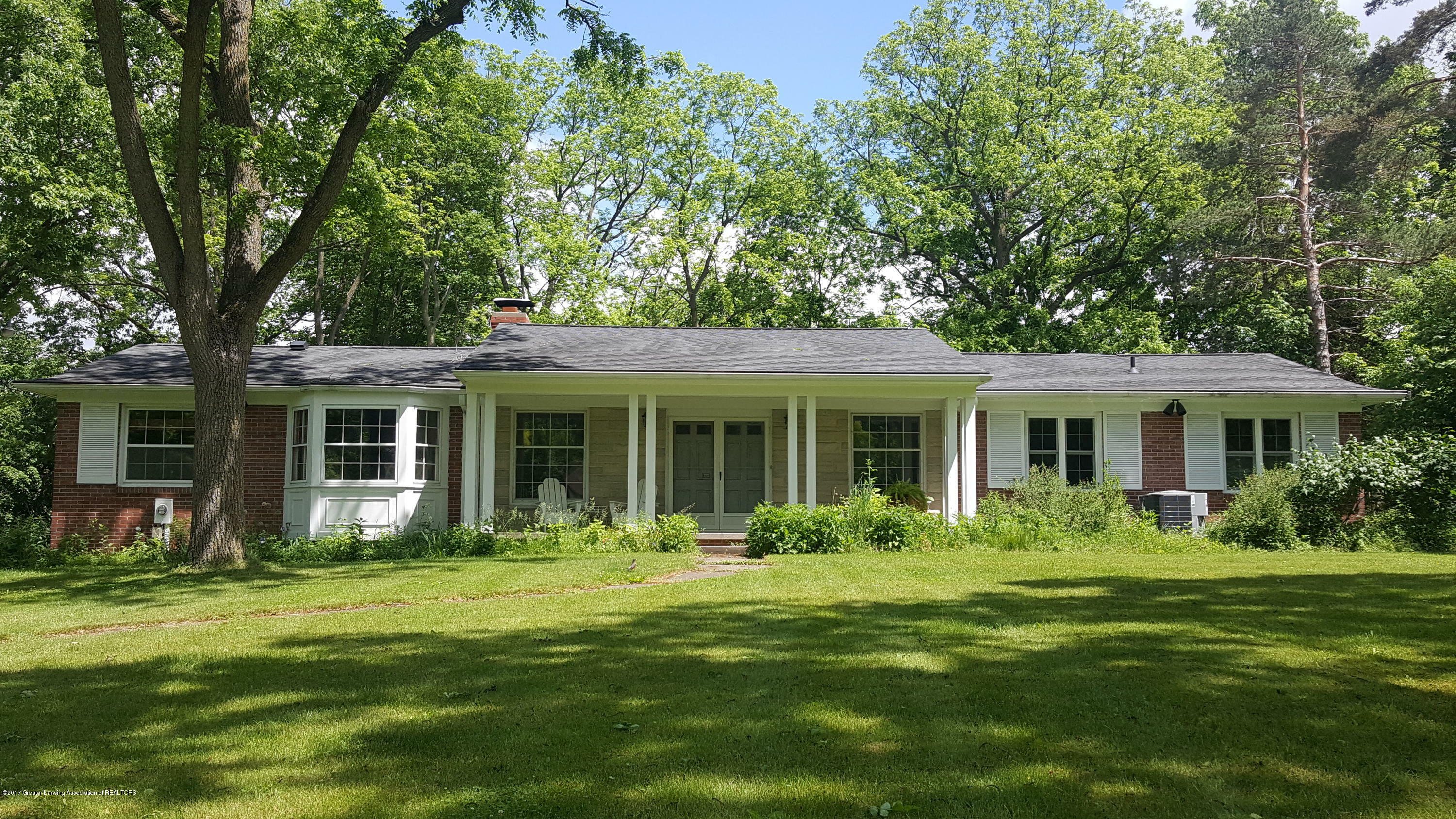 Property Photo:  3107 White Oaks Drive  MI 48906 