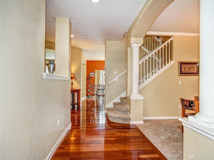 Property Photo:  4706  Burnett Court S  WA 98055 